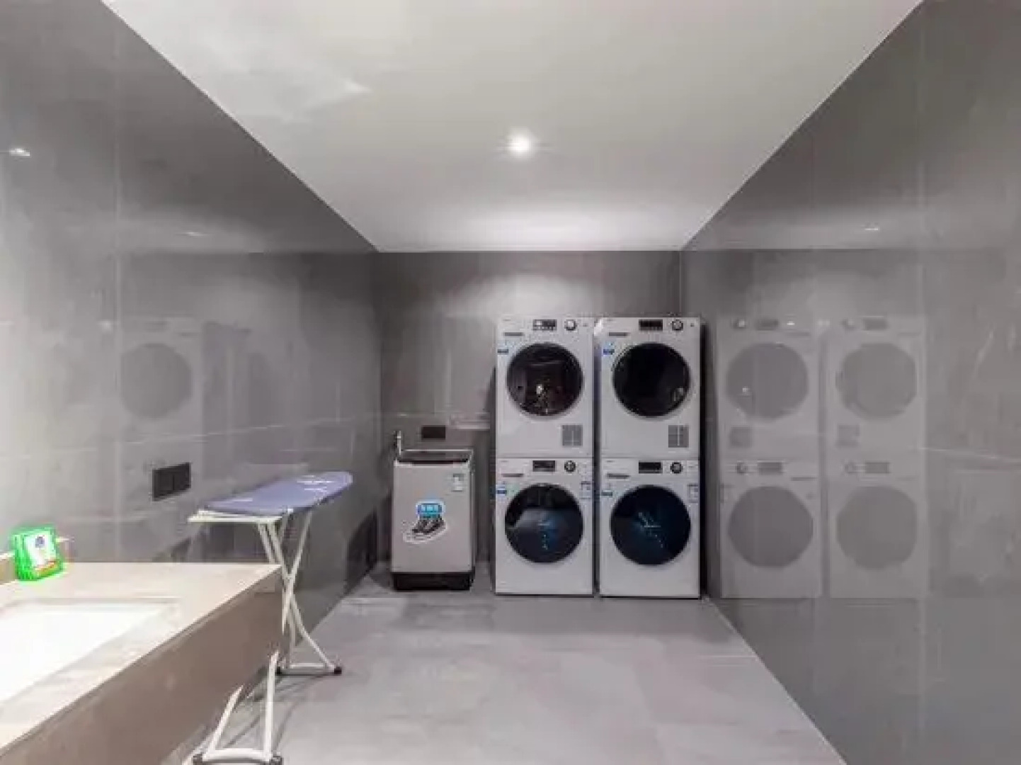 The pretty view of Buddhist hill homestay