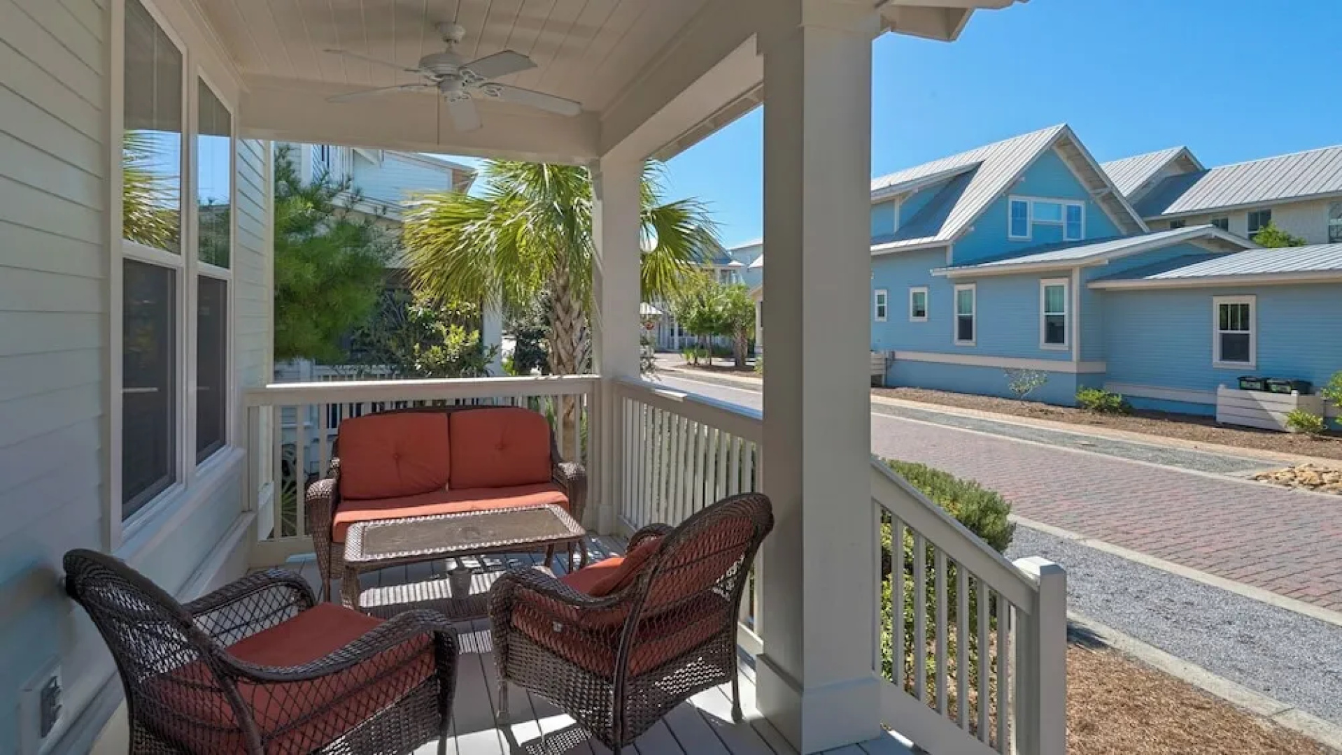 Modern Prominence Home ~ Game Room, 4 Bikes, Sleeps 13, Pet Friendly!
