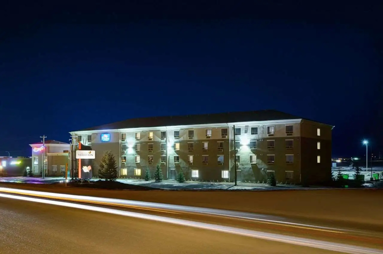 Pomeroy Inn And Suites Vermilion