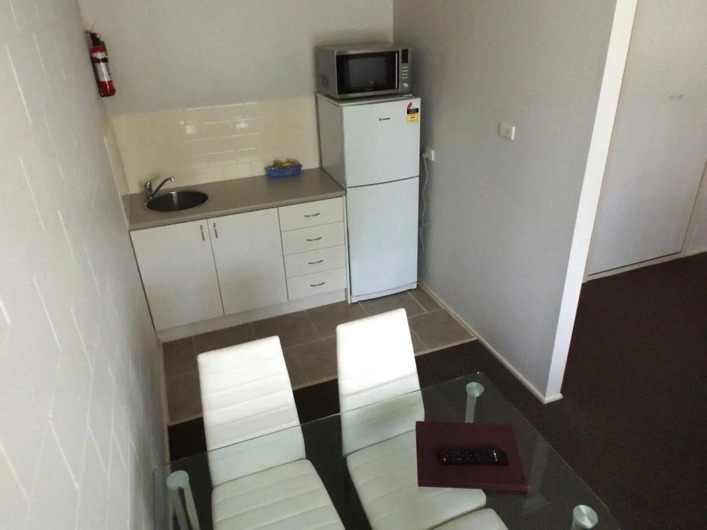 Puffers Inn Logan Motel