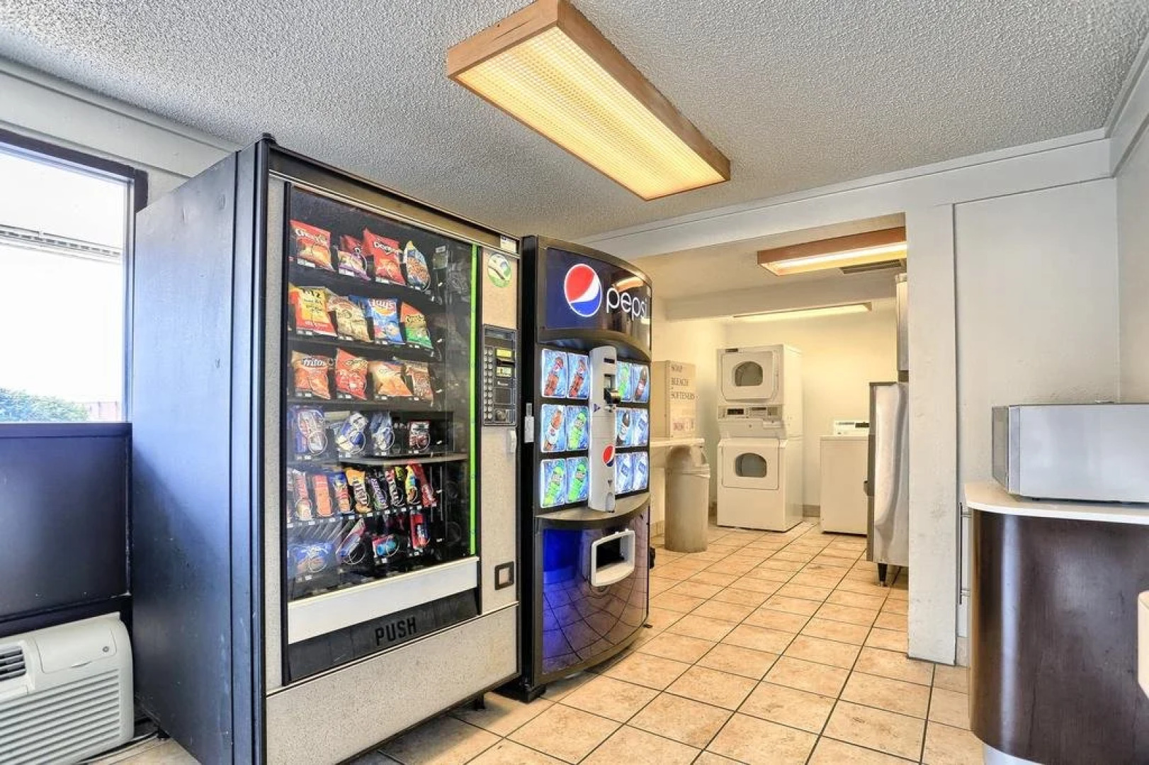 Motel 6 Hagerstown, MD