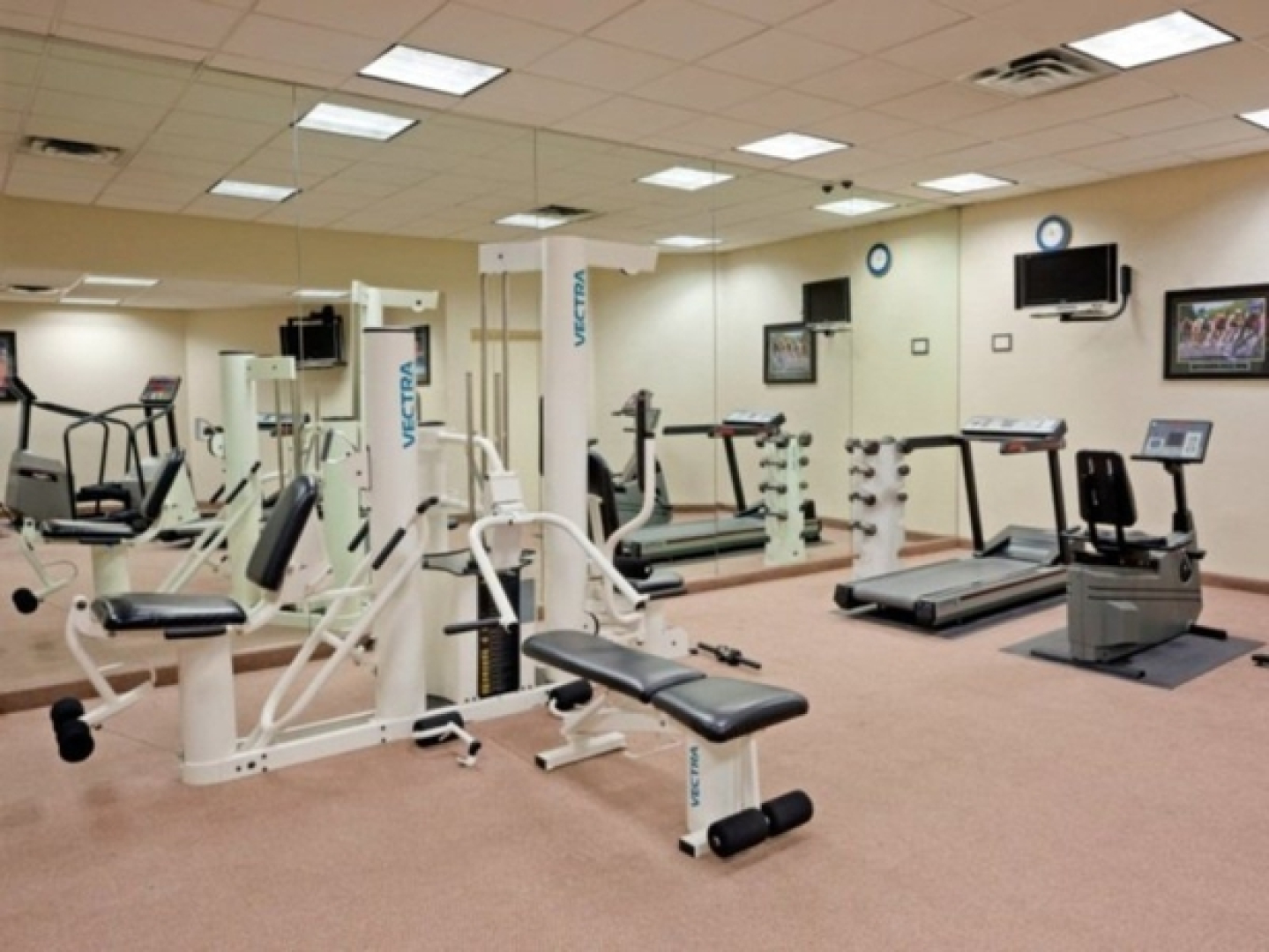 Clarion Hotel Empire Meadowlands