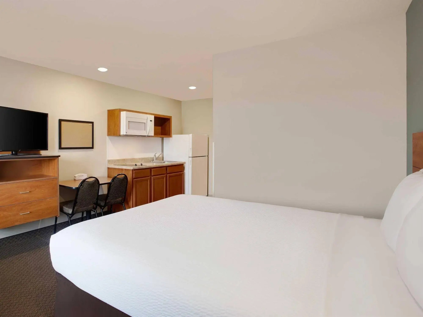 WoodSpring Suites Frederick I-70