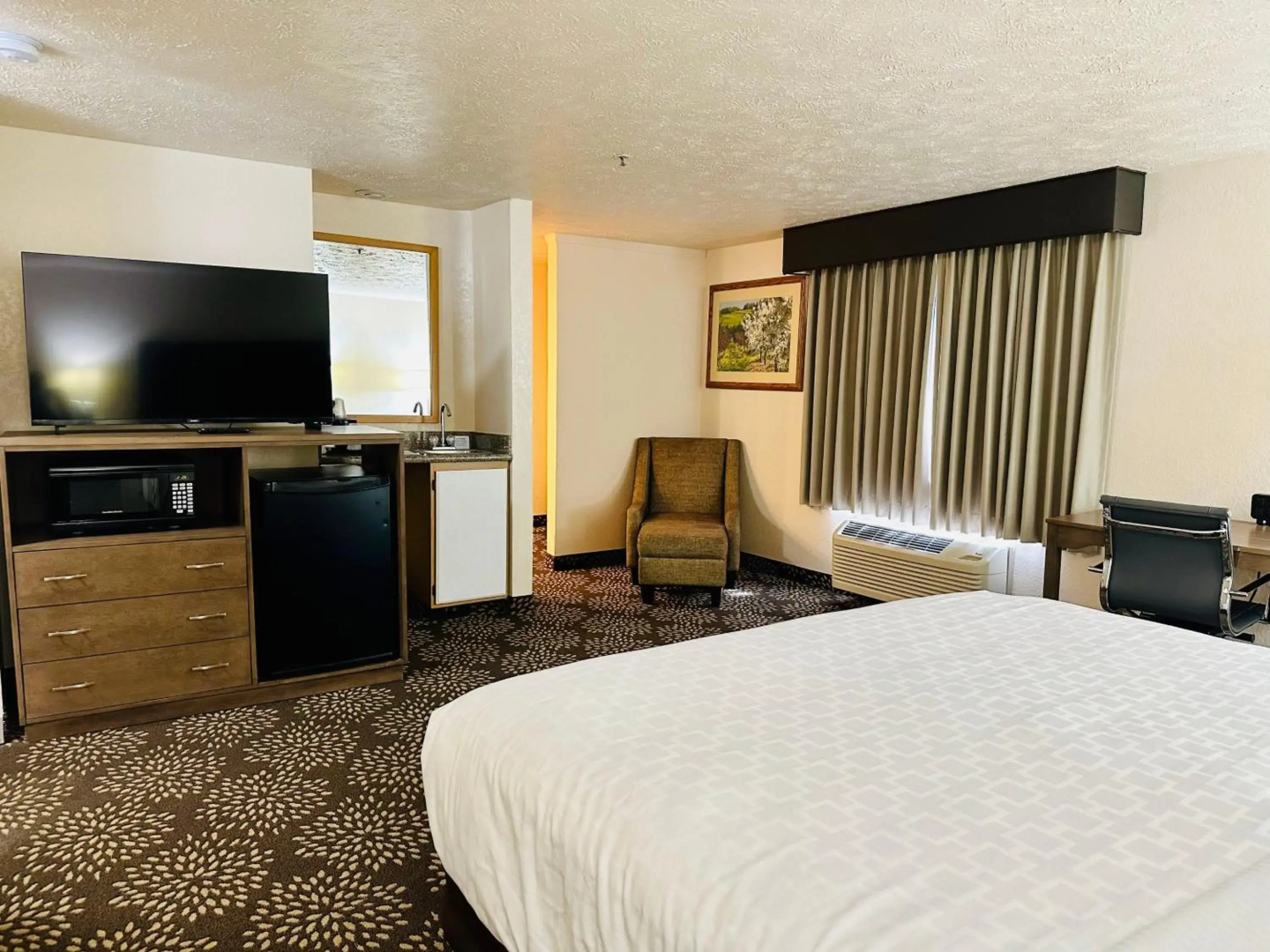 Clarion Pointe Wenatchee