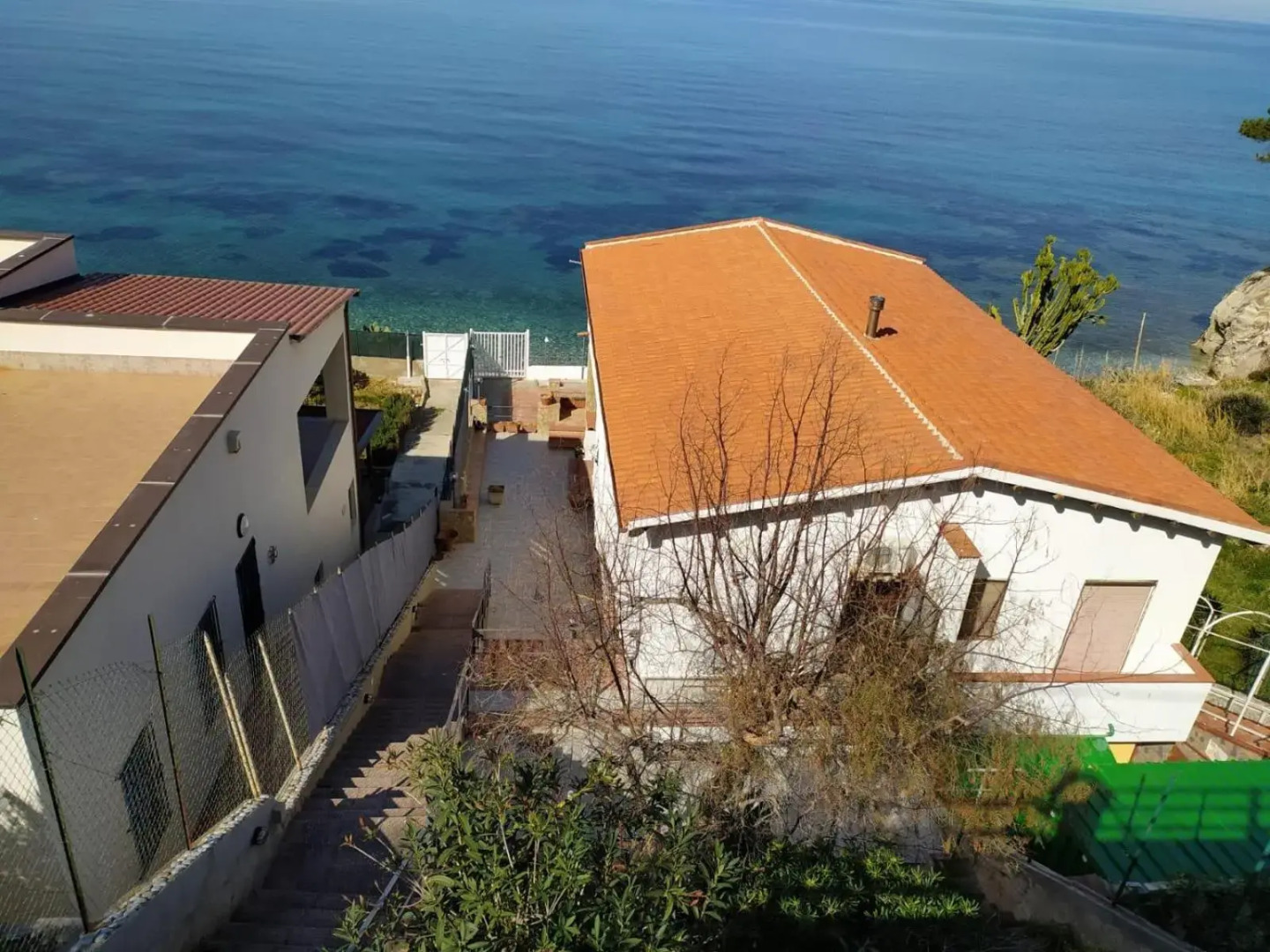 Sfondo Blu Villa sul mare