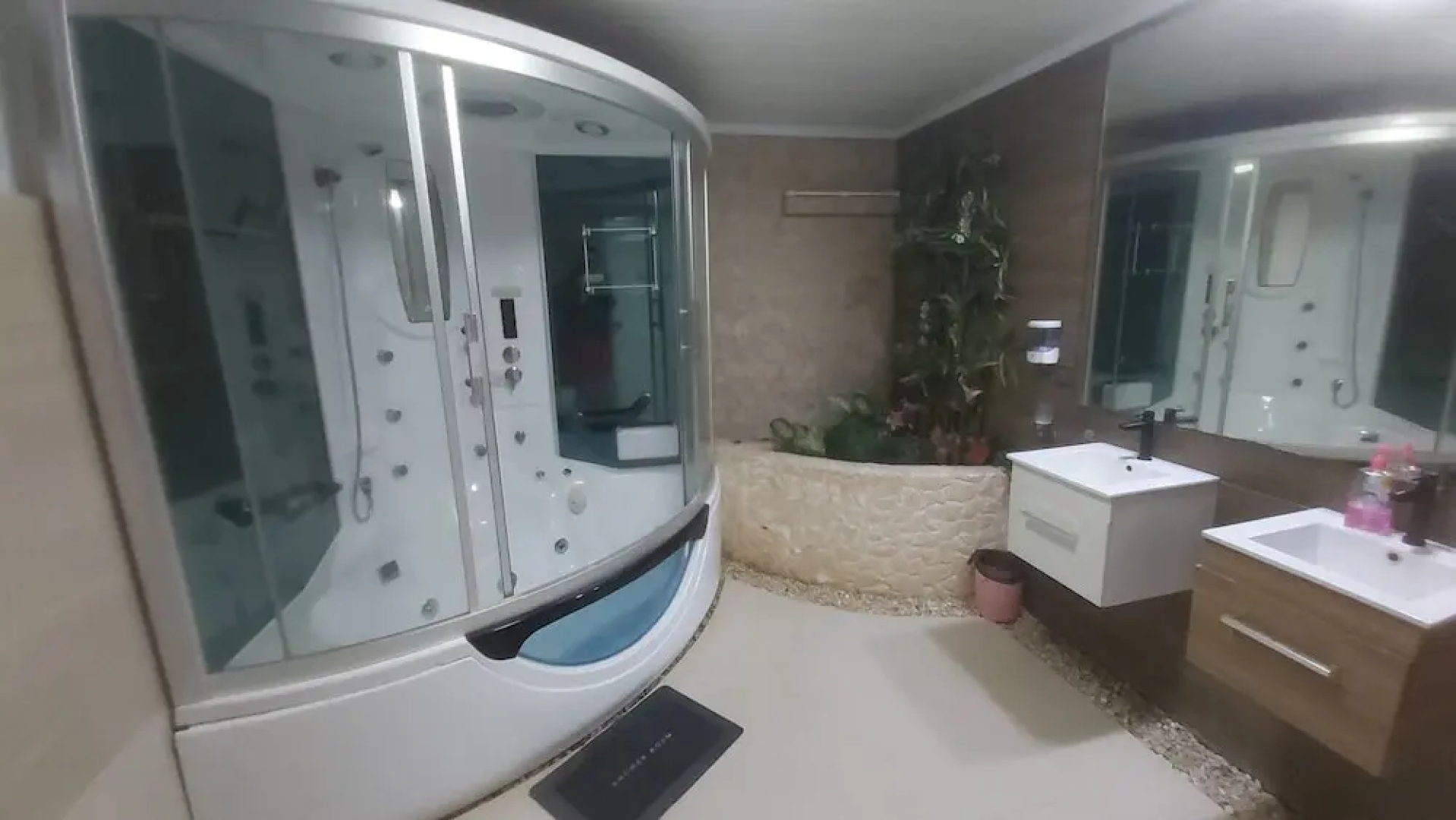 A touch of pink secret garden resort