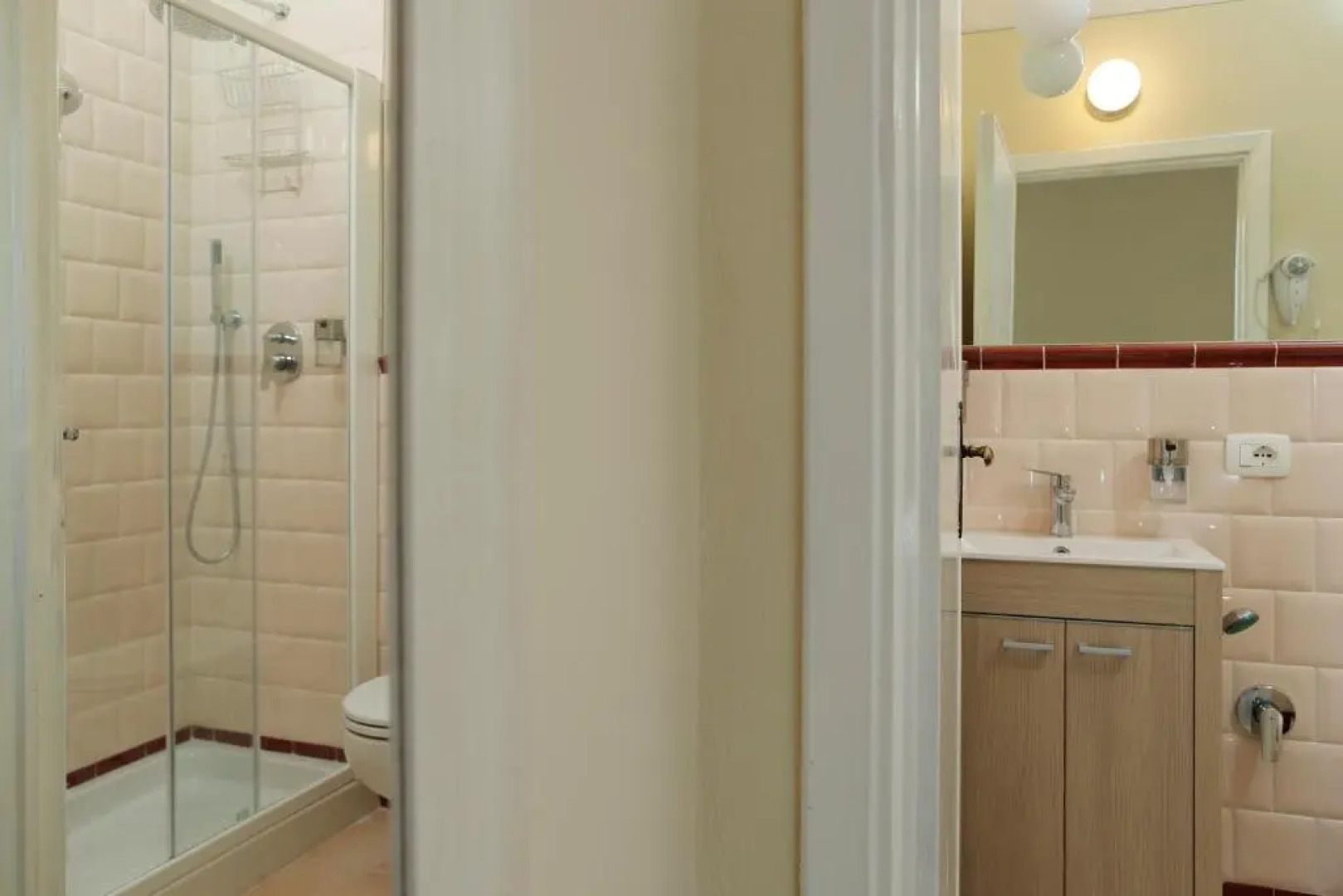 Hu Park Albatros Village