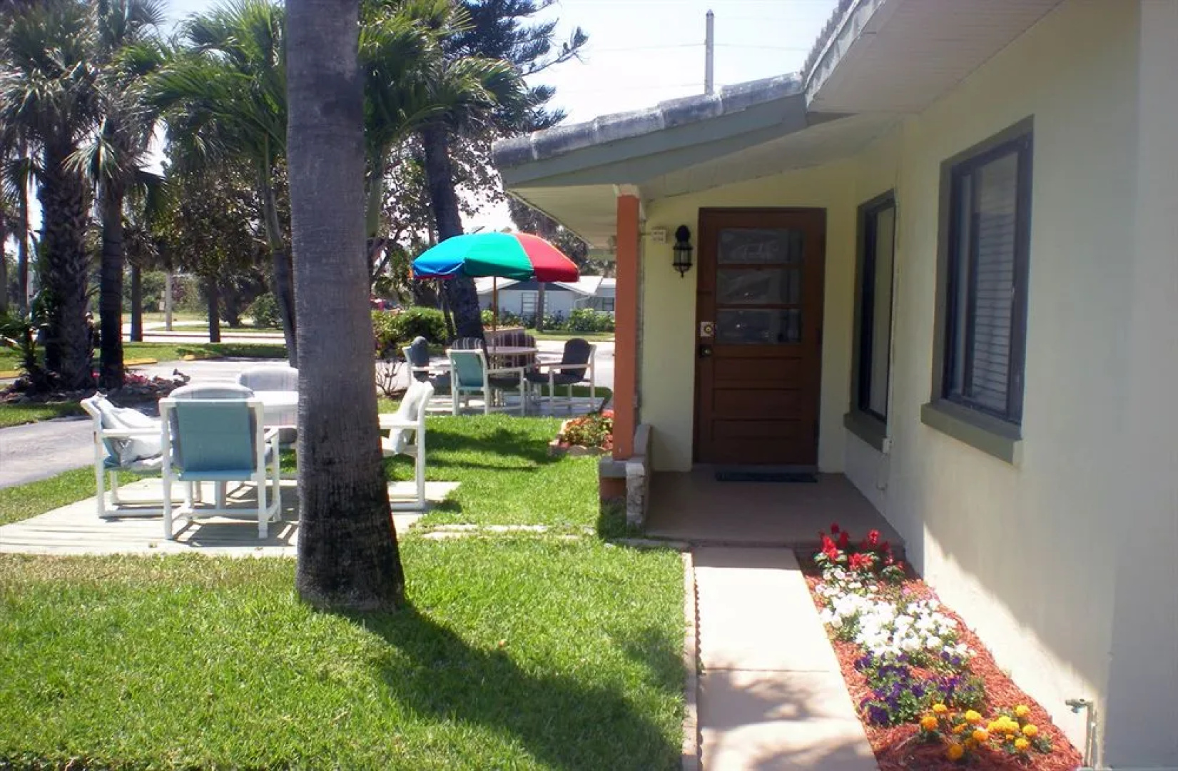 Beach House Motel