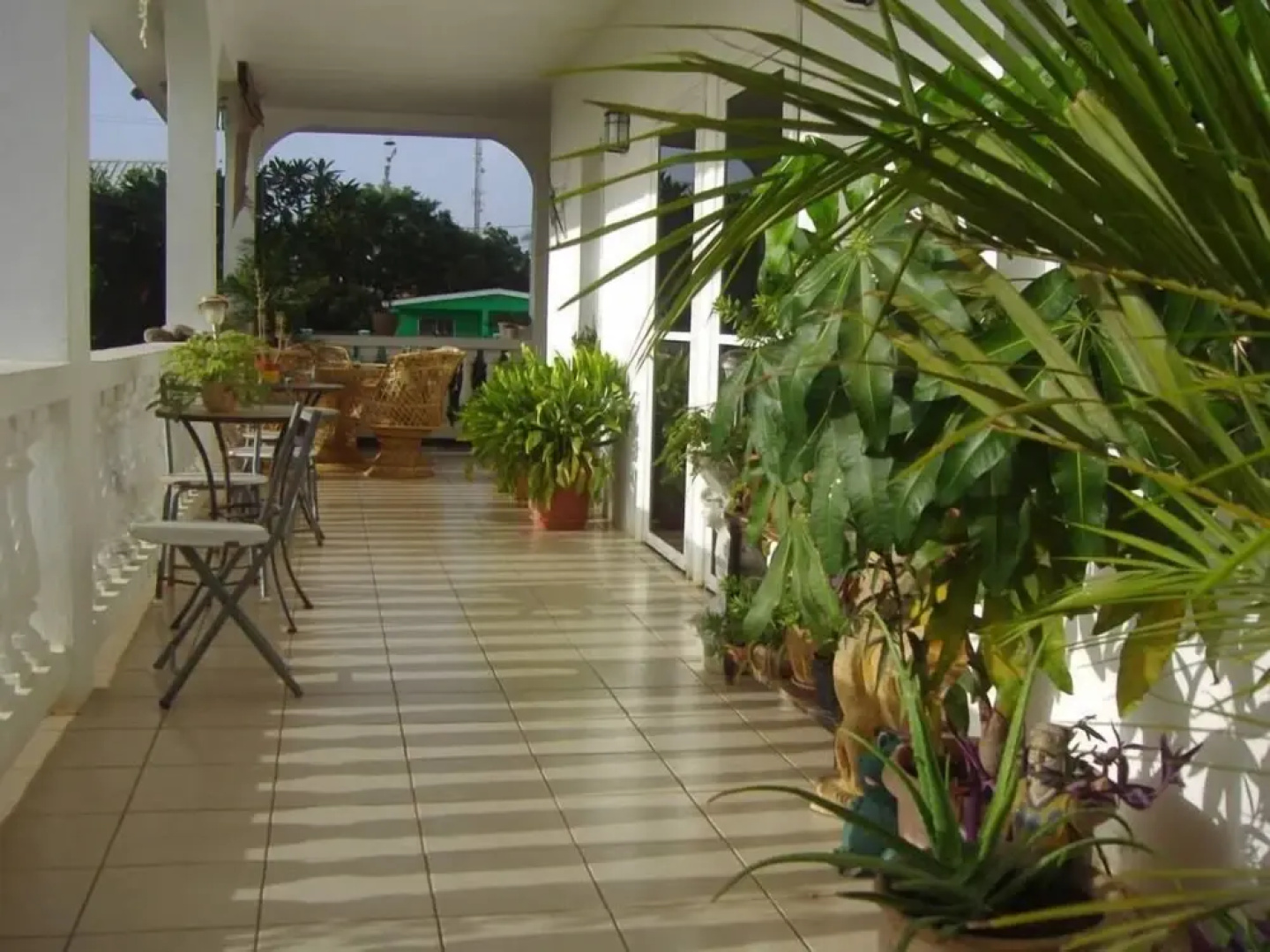 Yoli's Bed & Breakfast