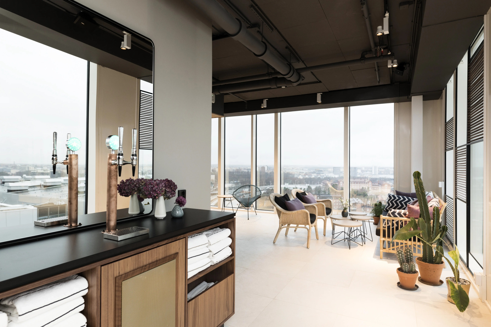 Elite Hotel Carolina Tower