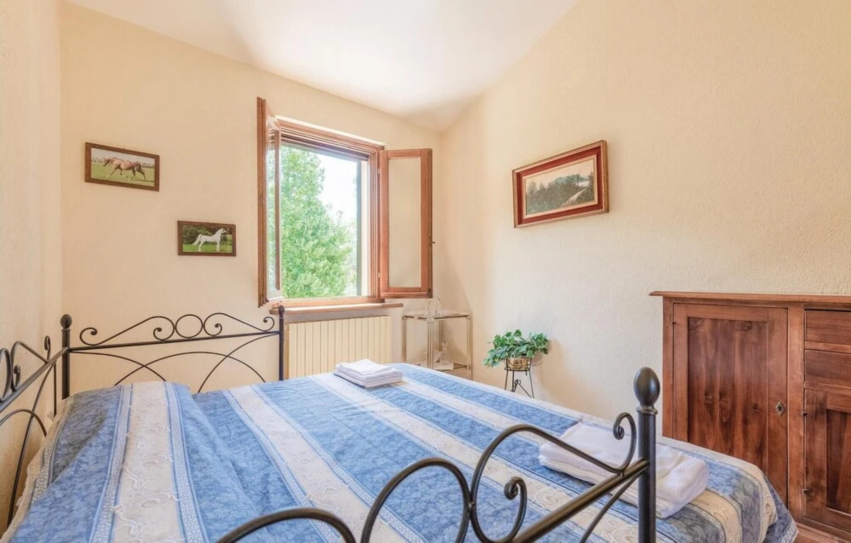 Stunning Apartment in Giano Dell'umbria PG With 1 Bedrooms, Wifi and Outdoor Swimming Pool