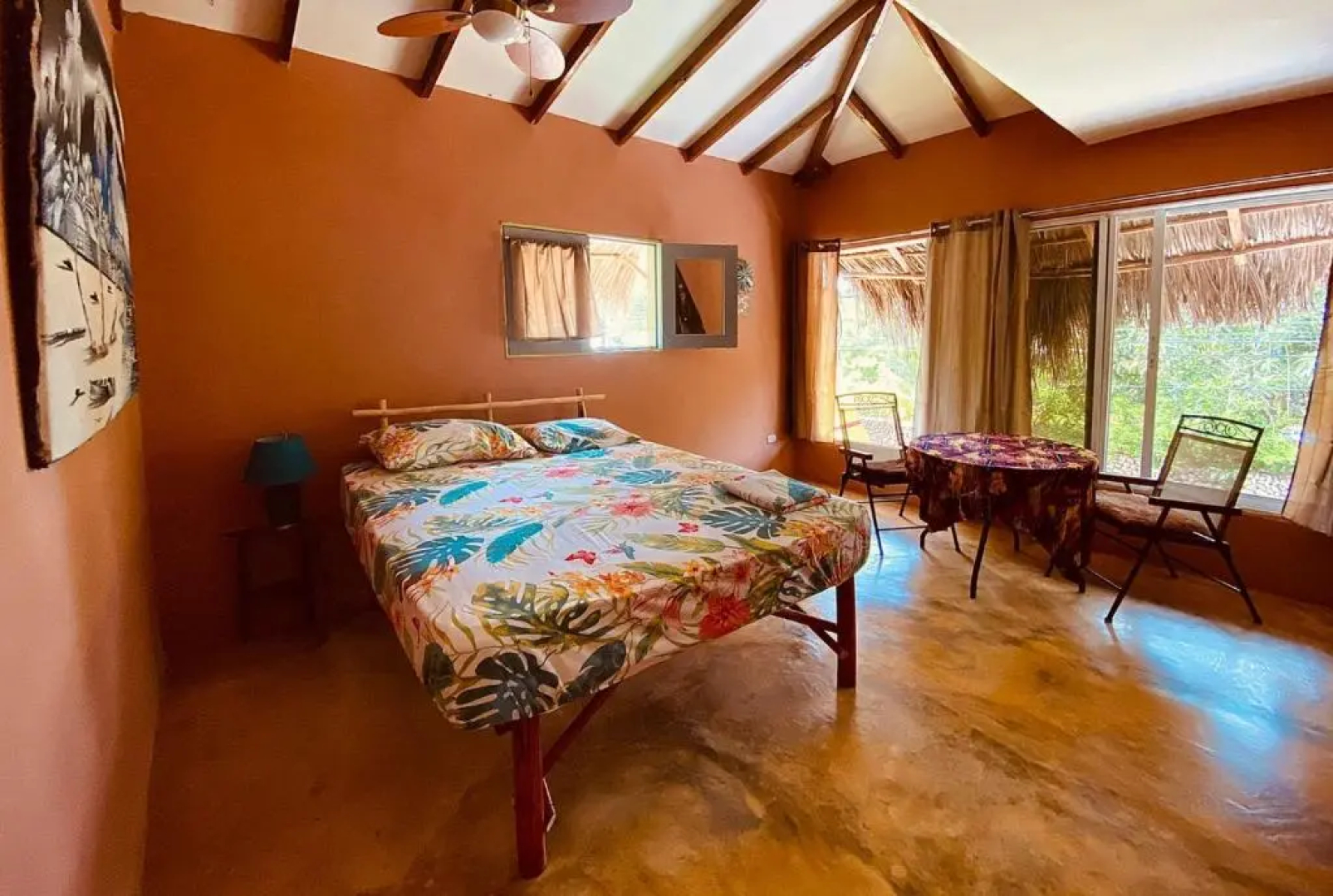 YES PAPA! Rooms at 100m from the beach!