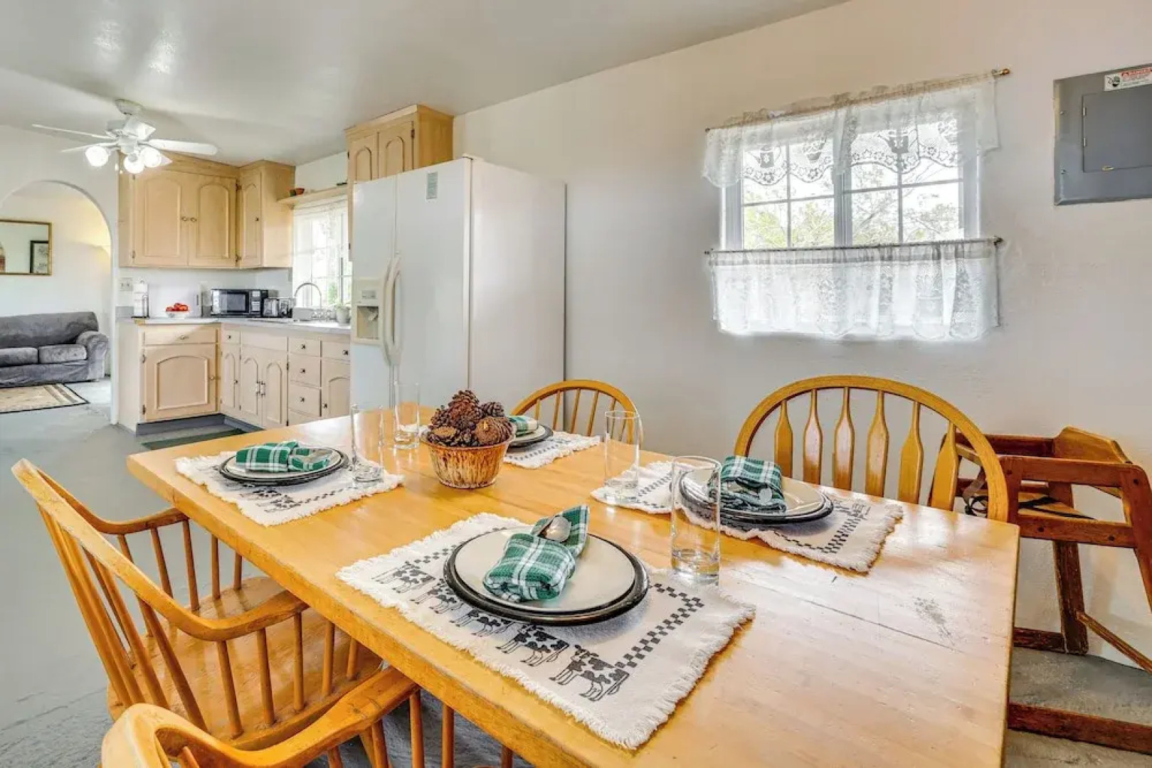 'gateway to the Grand Canyon' - Dolan Springs Gem!