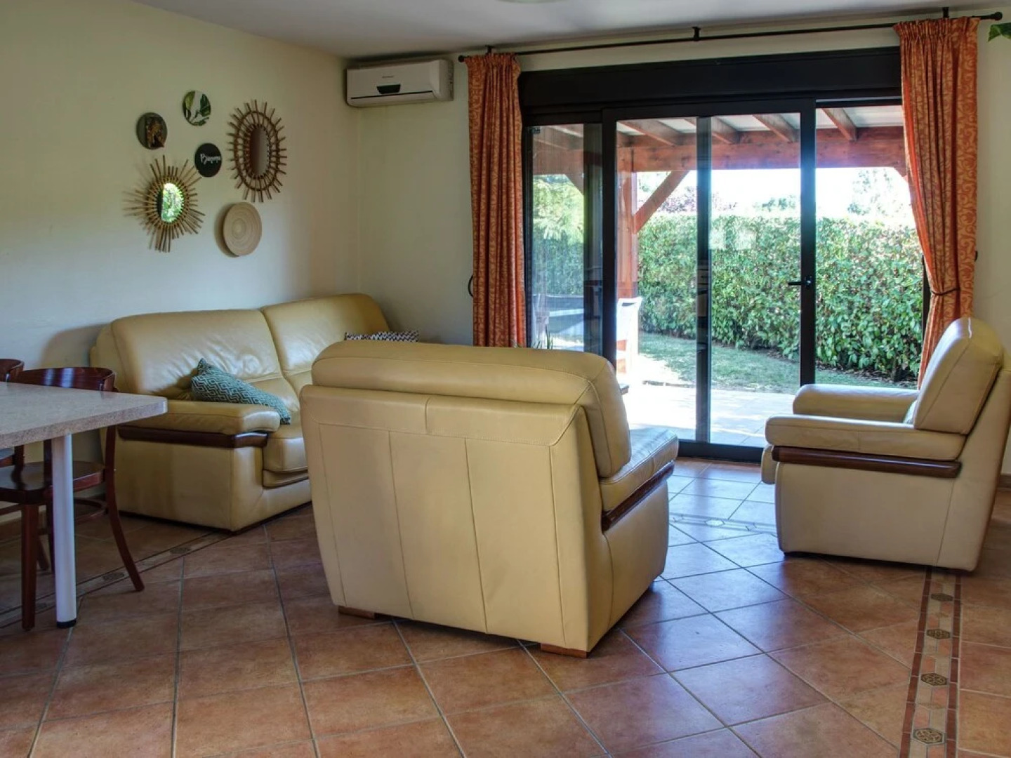 Cosy Holiday Home in Castelnaud-la-chapelle