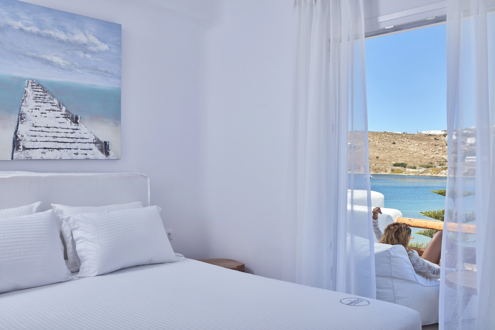 Mykonos Waves Beach House & Suites