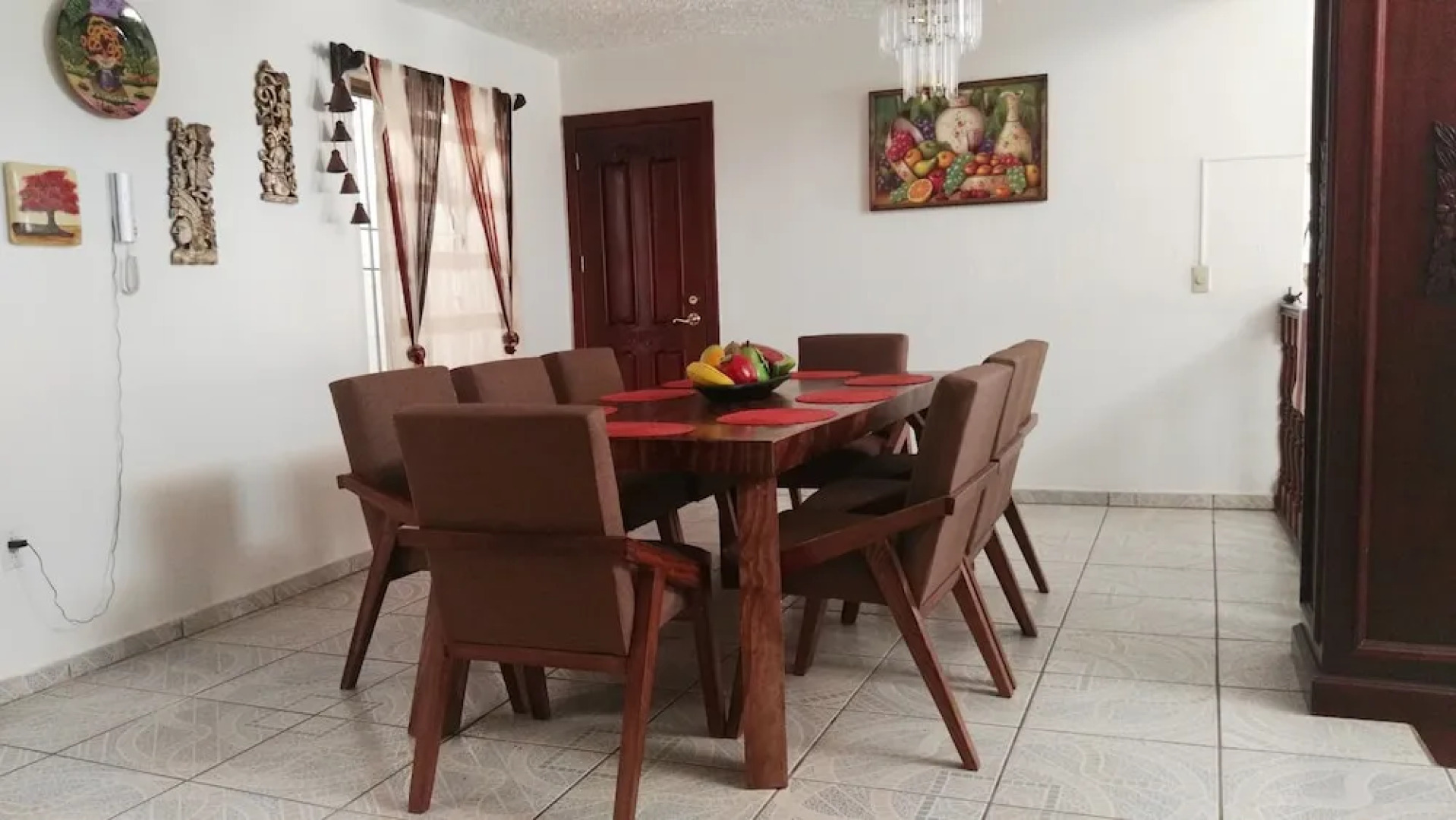 Lia Ajijic - Lakeside B&B