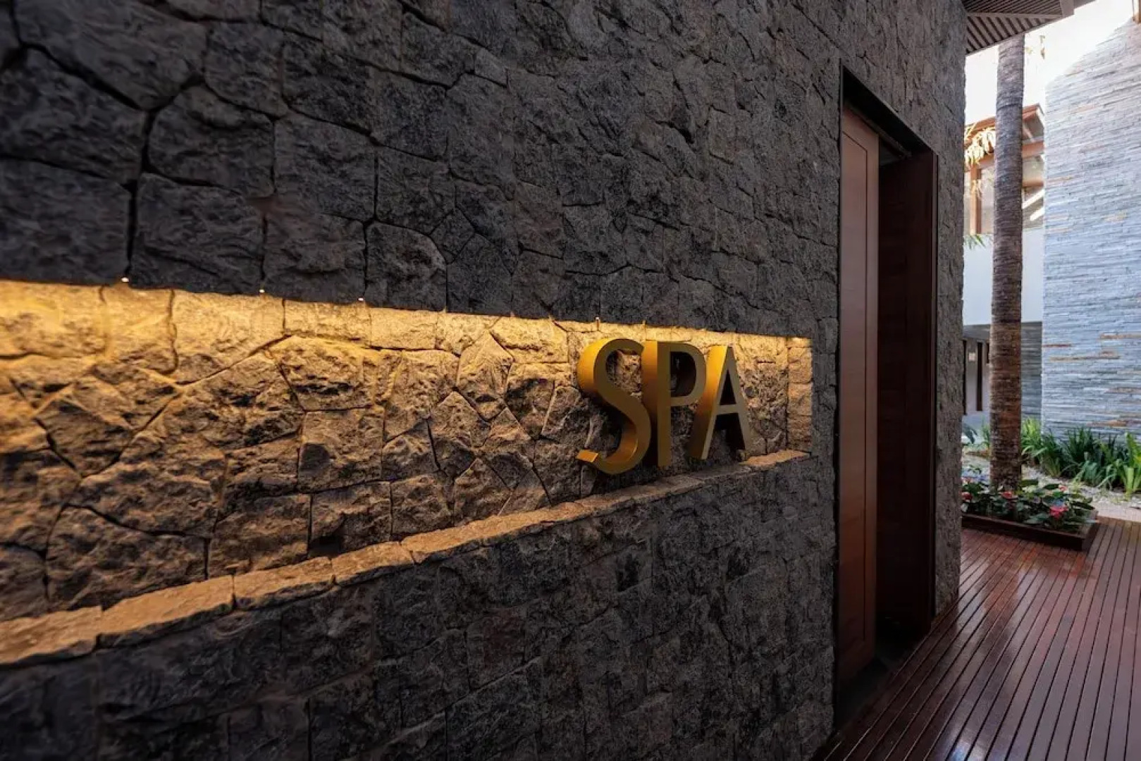 Pyrenéus Residence - Gav Resorts