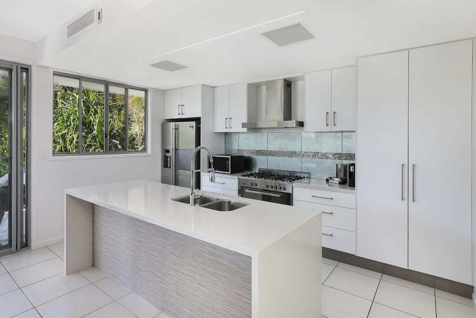 Northshor-Ultimate Beach House