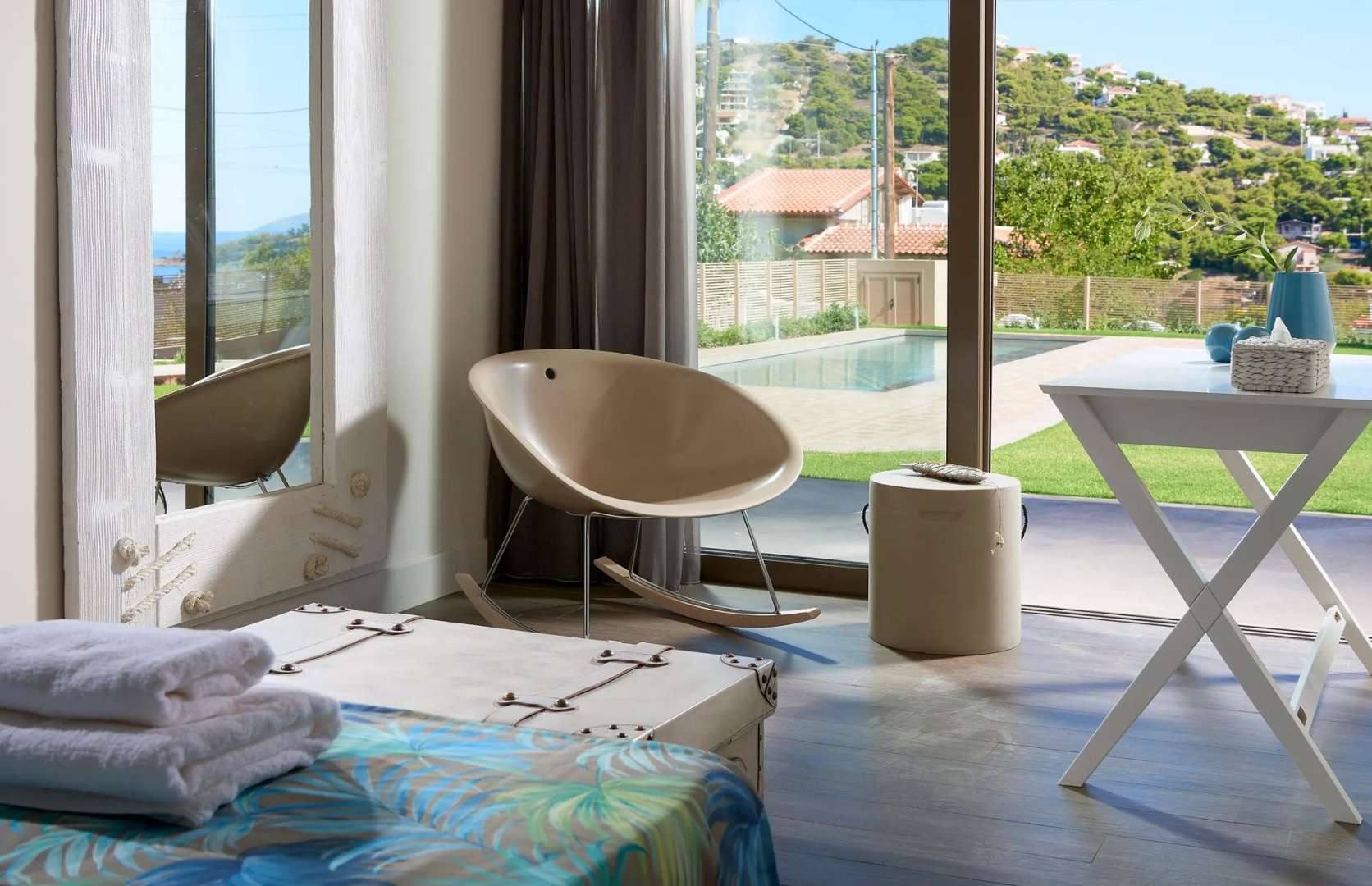 Elaia Luxury Suites