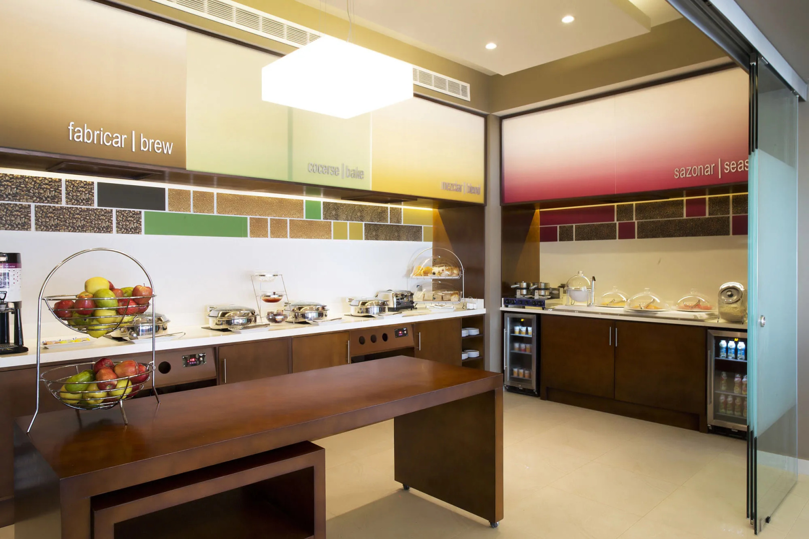 Hampton Inn & Suites by Hilton Paraiso