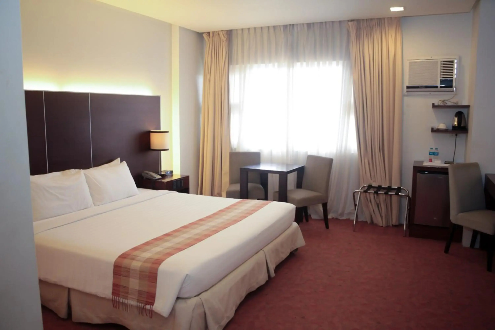 Casablanca Suites Near Airport