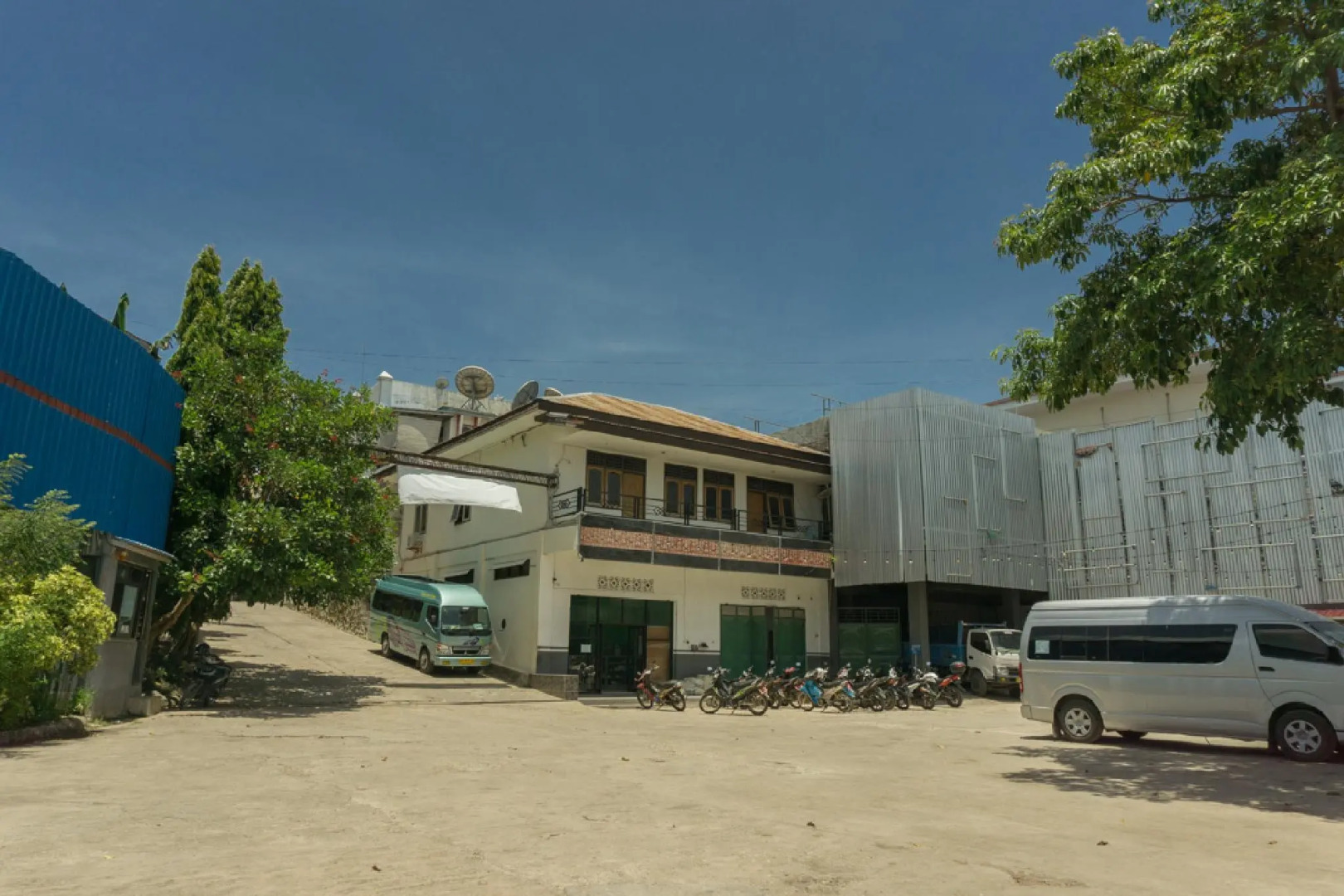 RedDoorz @ Tambolaka Sumba