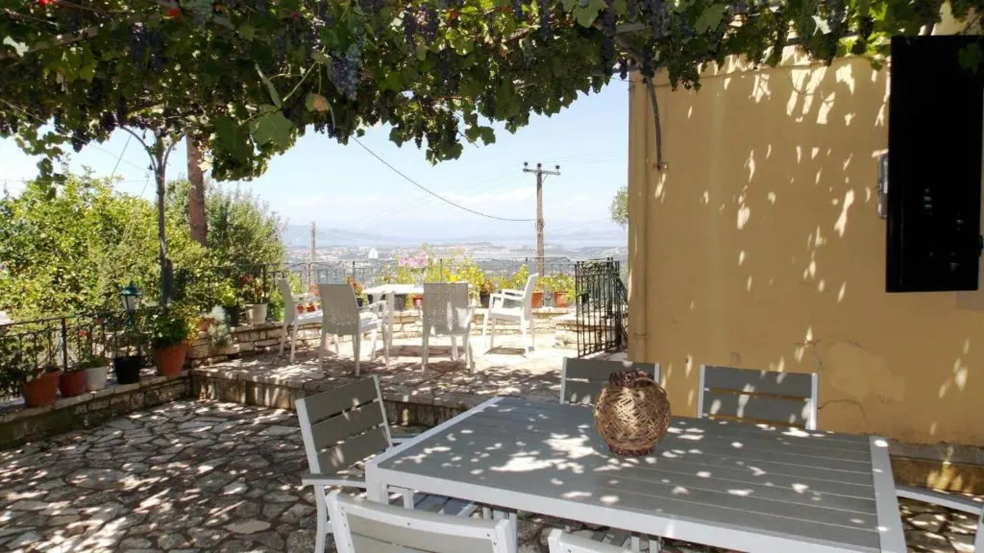 Lamda's House Agii Deka Corfu