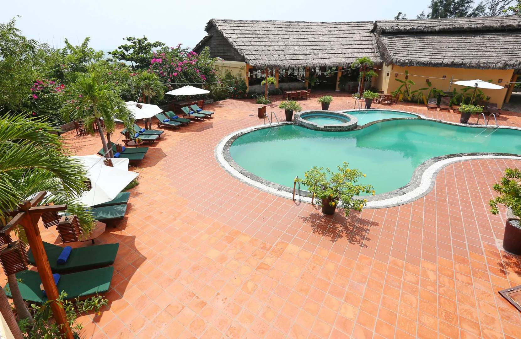 White Sand Resort