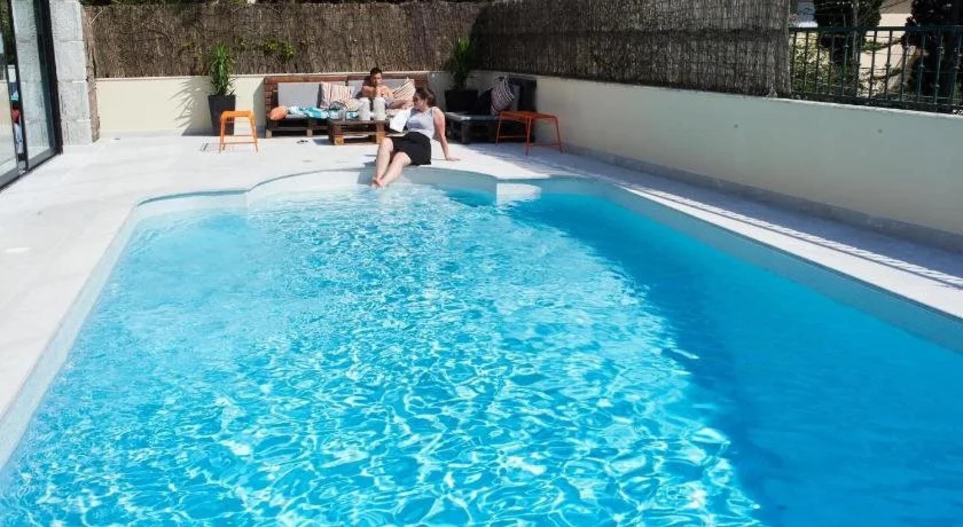 Cascais Cool Hostel Suites & Pool