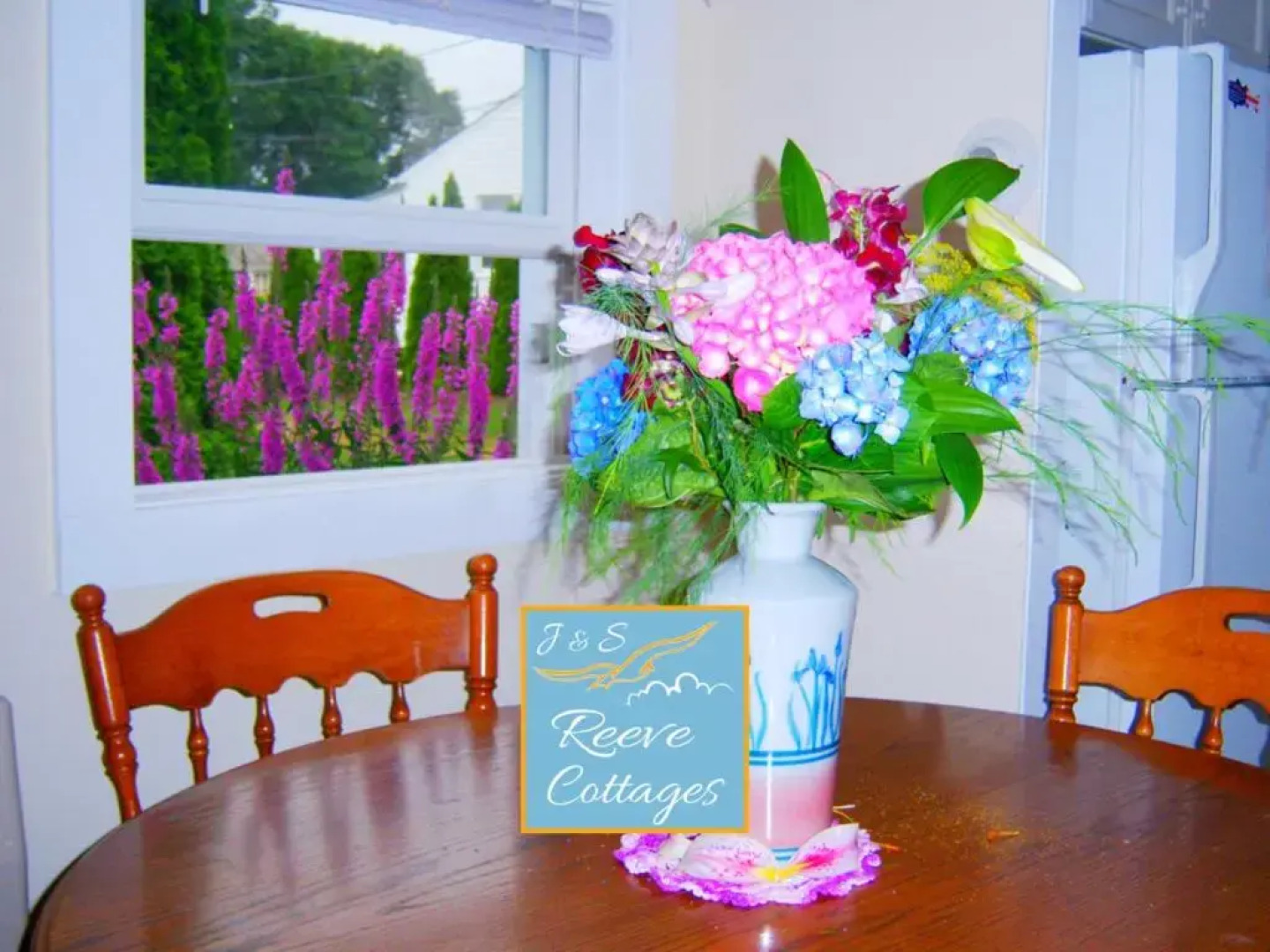 Premier Waterfront Cottage 2