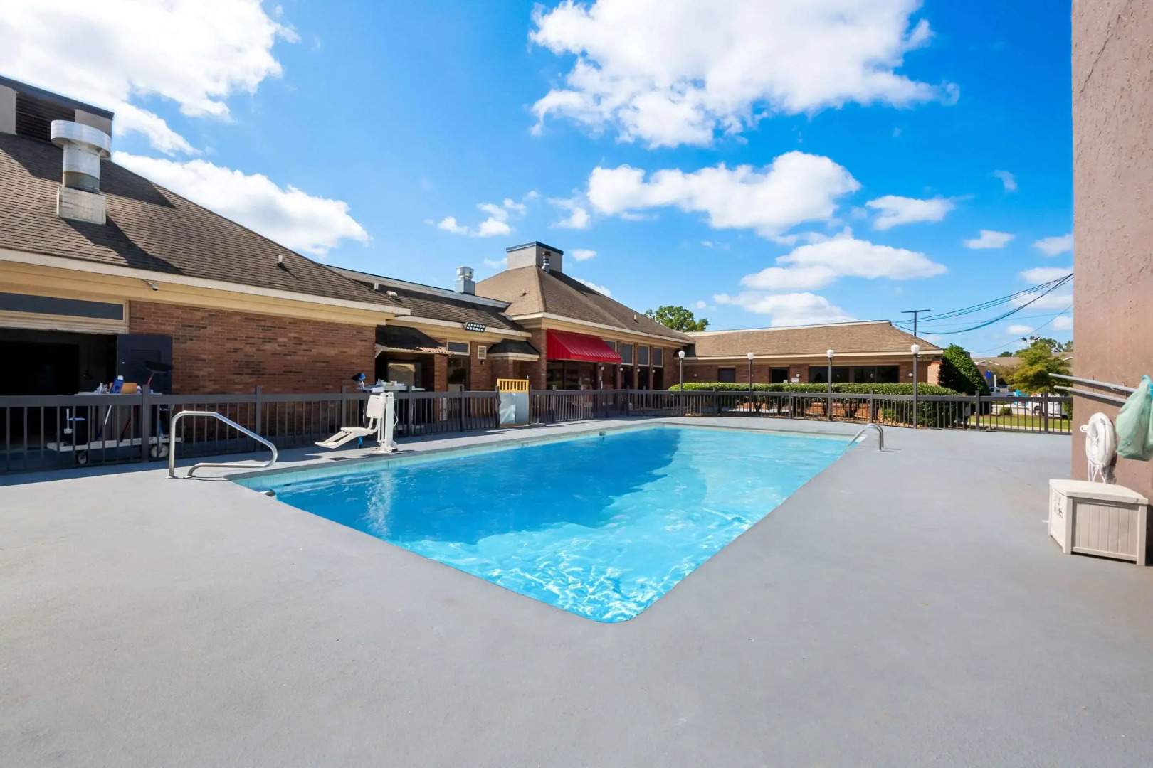 Quality Inn & Suites Fayetteville I-95