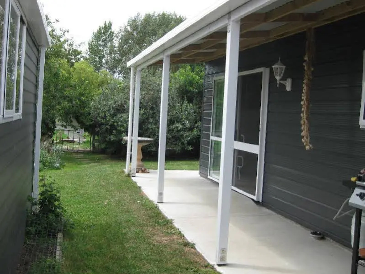 8076 Bed And Breakfast