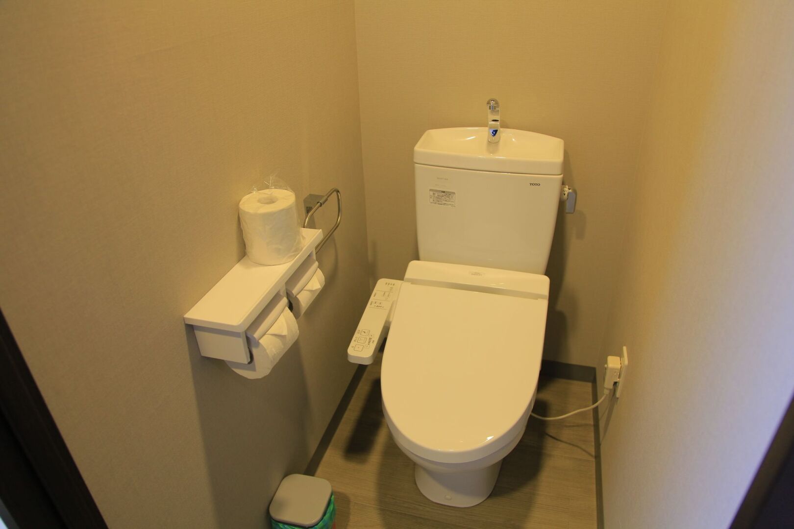 Ocean's Resort Villa Vorla