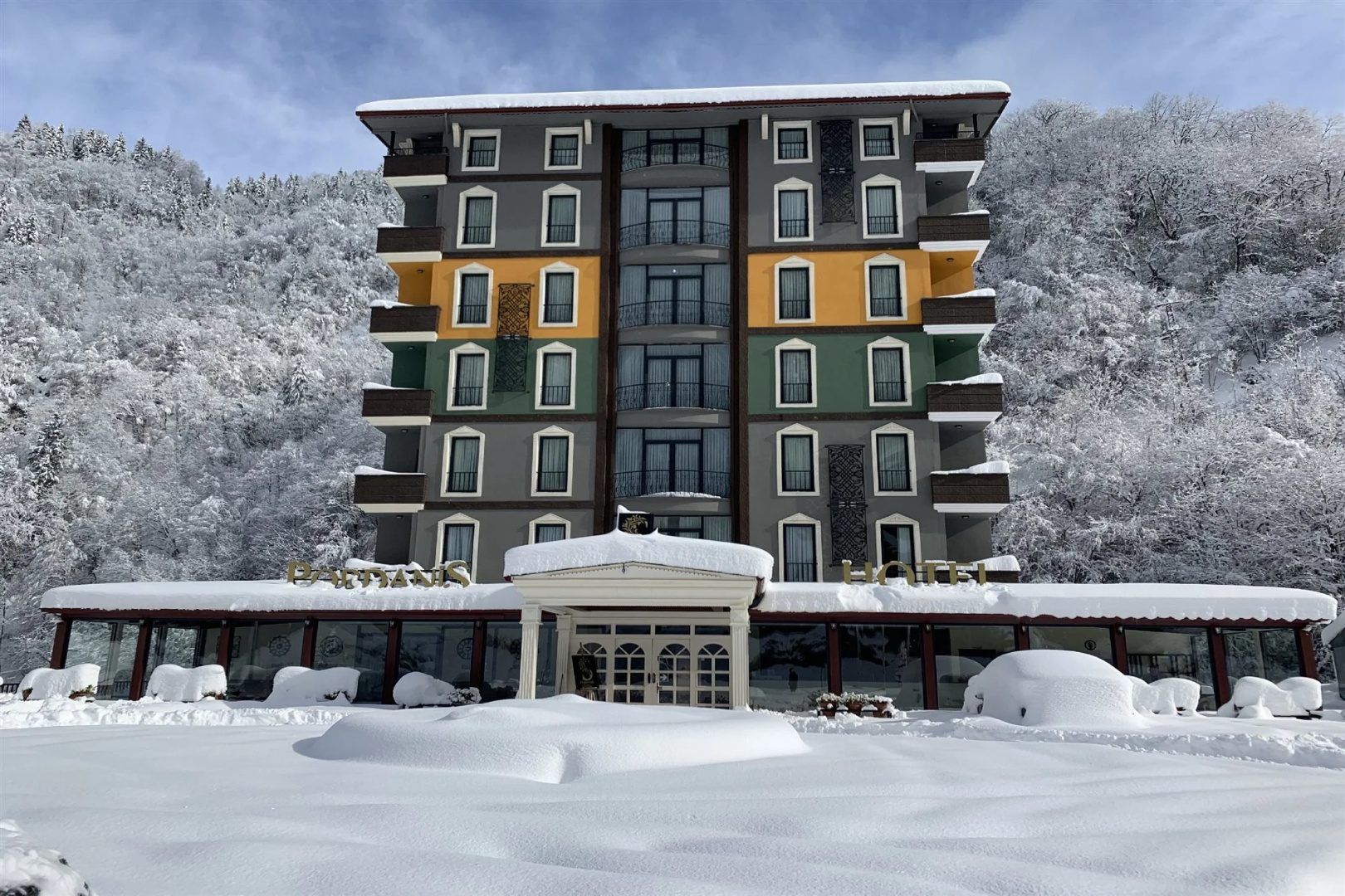Pordanis Hotel