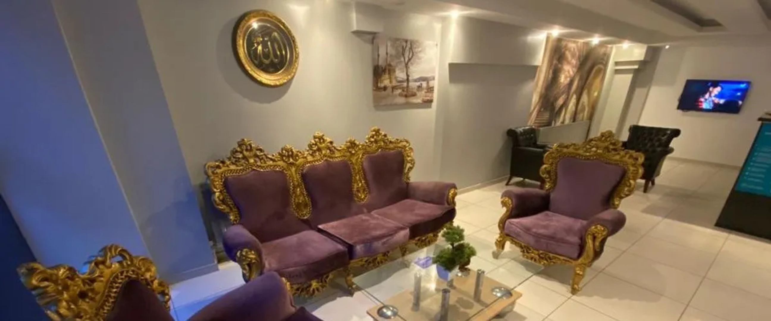 Grand 53 Hotel