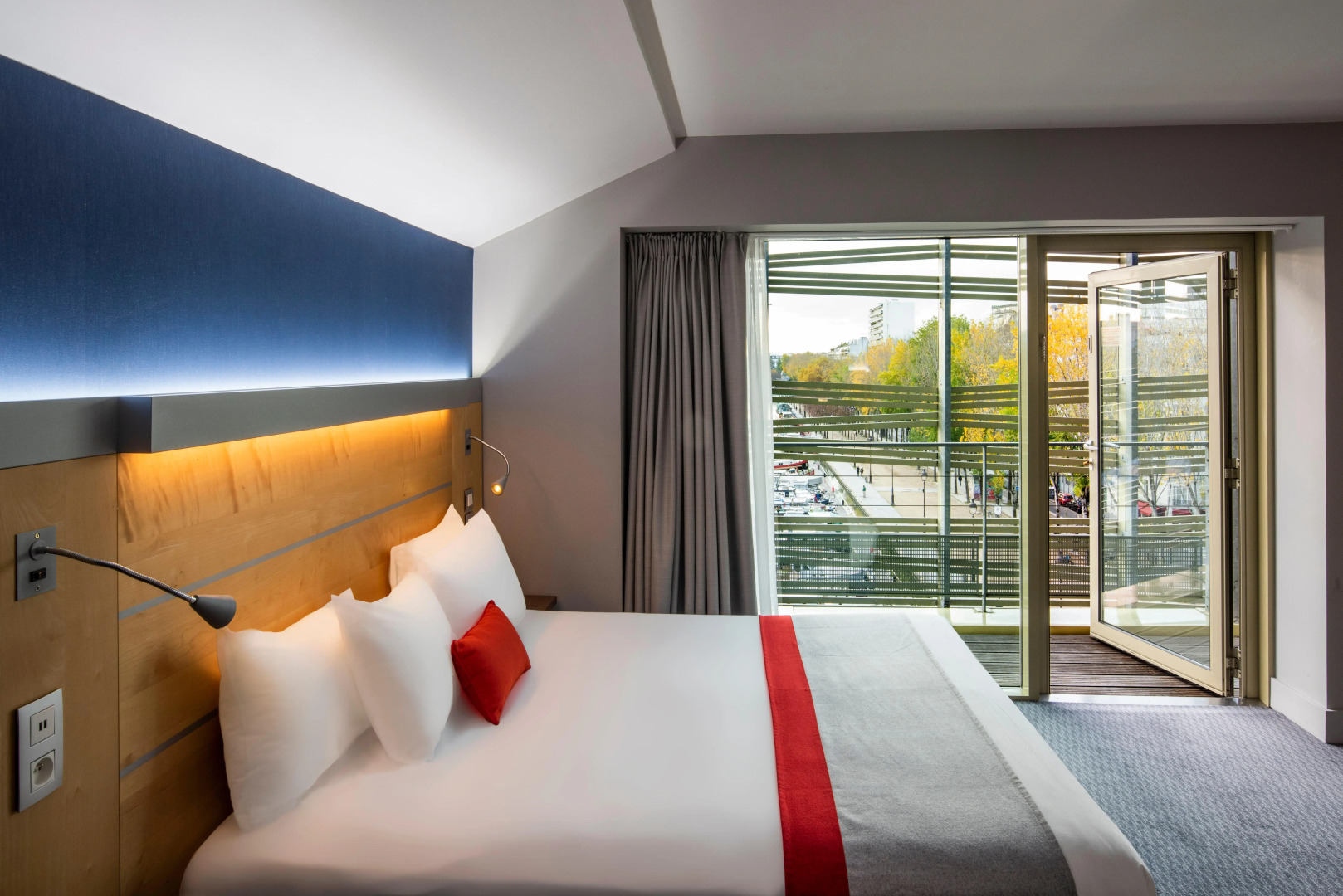 Holiday Inn Express Paris-Canal de la Villette by IHG