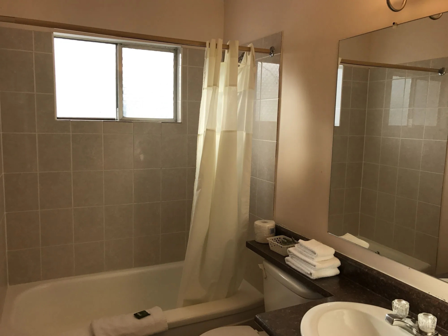 Sahara Courtyard Inn