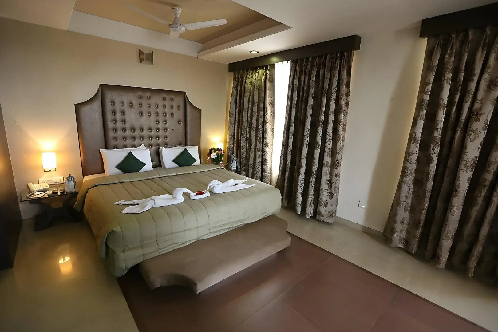 Silver Cloud Hotel & Banquets Ahmedabad