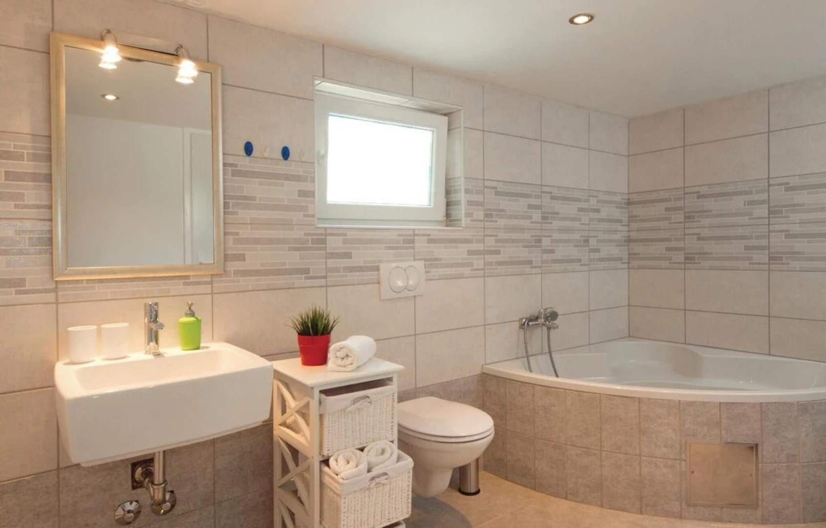 Amazing Home in Nedescina With Wifi and 3 Bedrooms