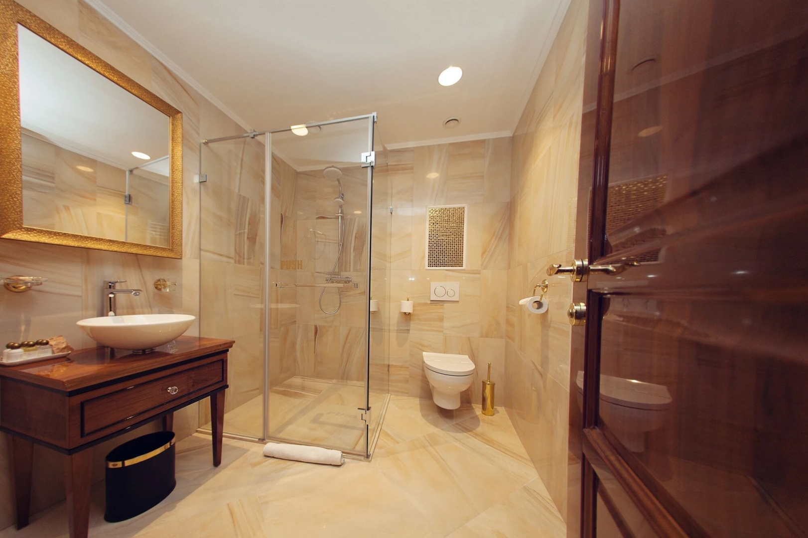 Hotel Golden Key 4 Stars Superior