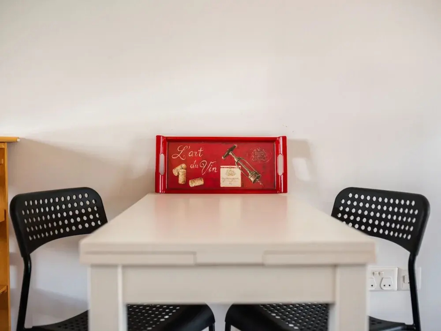 Sunny and Family Friendly Apartment Directly at the Pool