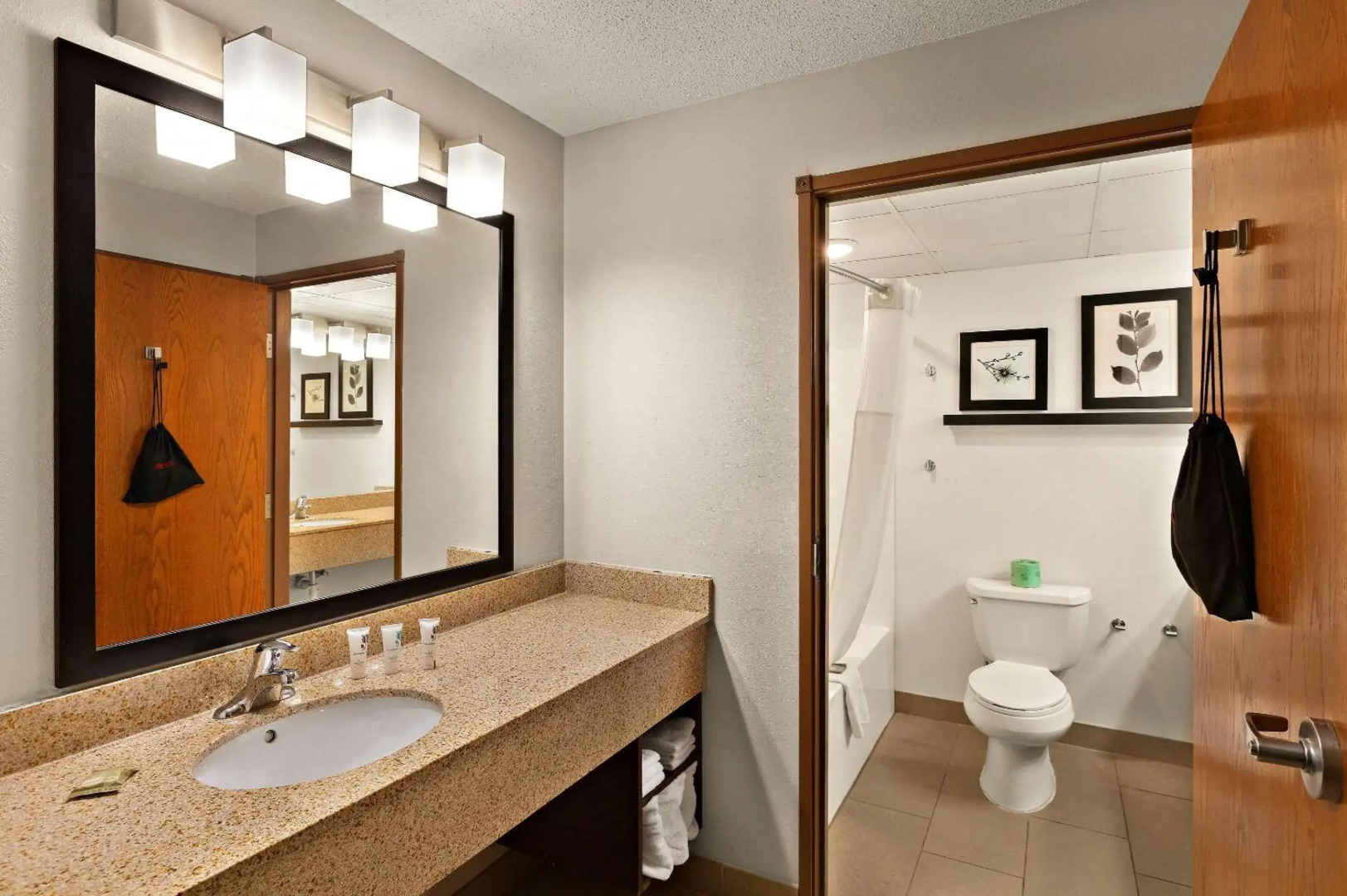 Country Inn & Suites by Radisson, Jonesborough-Johnson City West, TN