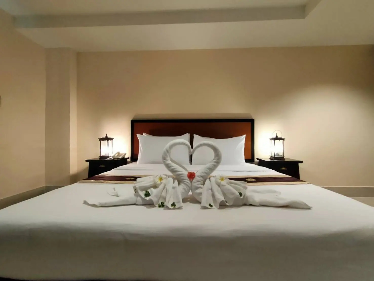 Rayong Lanna Hotel