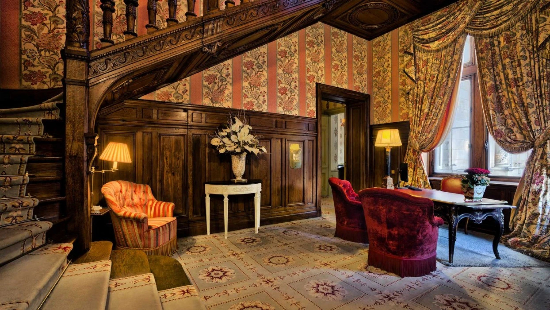 Château De Mirambeau