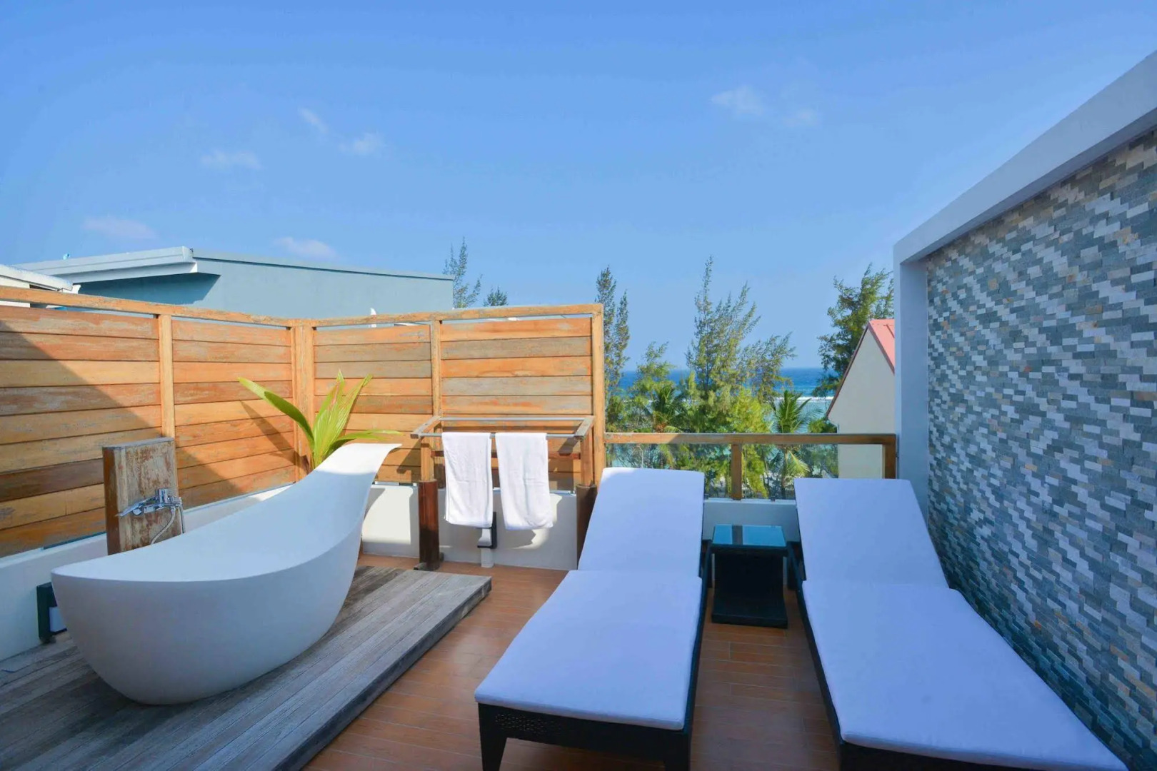 Coconut Tree Hulhuvilla Beach