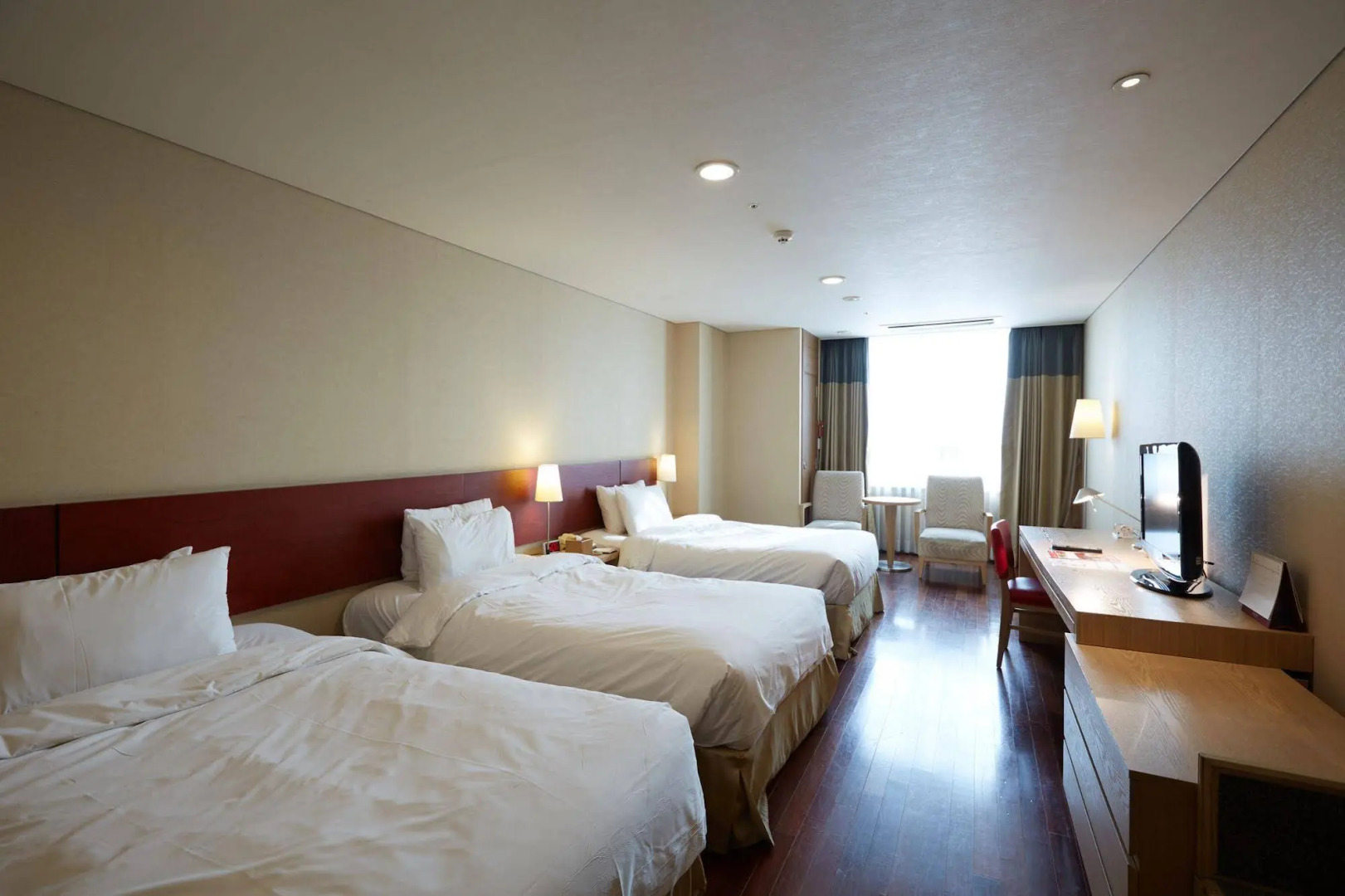 Ramada Hotels & Suites Seoul Namdaemun
