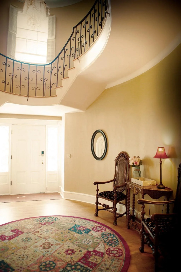 1 West Inn Waterfront