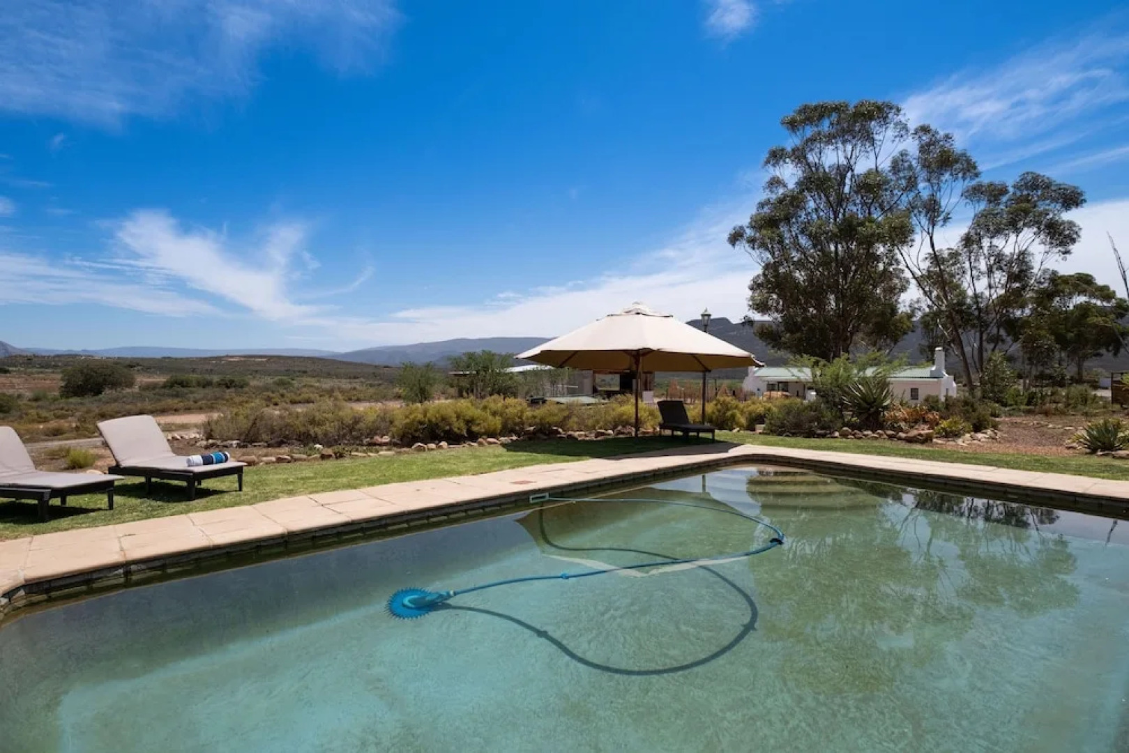 360on62 Mountain View Farm Cottages