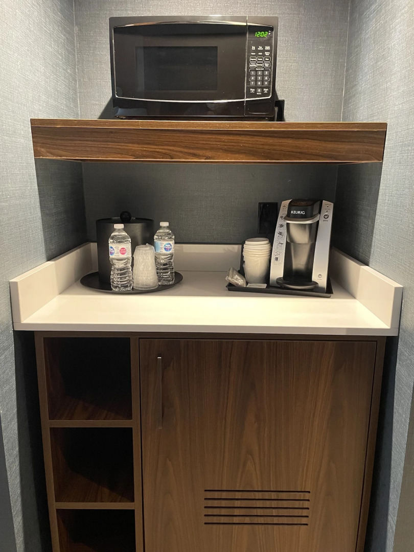 Four Points by Sheraton Point Edward Sarnia