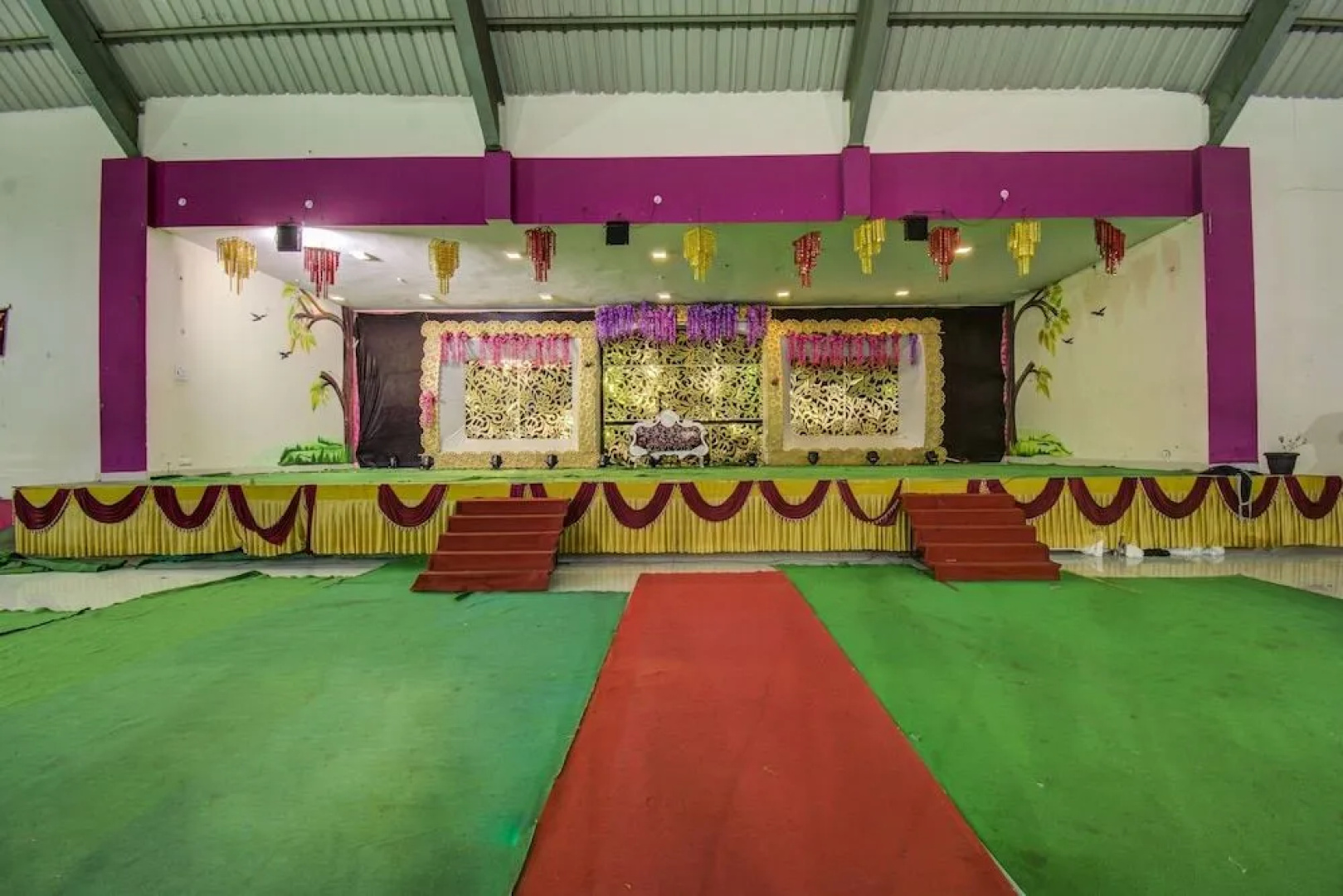 Capital O 46840 Gajanan Heritage And Resort